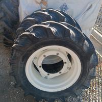 Gomme e flange New Holland R20