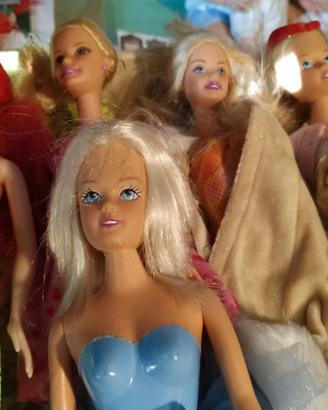 12 Barbie+ uomo+ bambina
