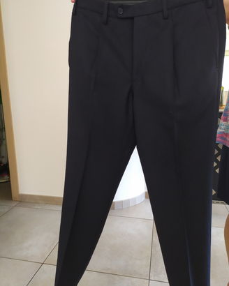 Pantaloni nuovi disponibili taglie 50 e 48