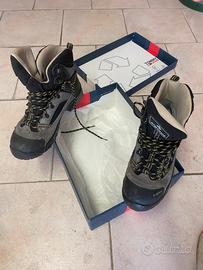 Scarponcini da montagna