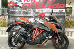 KTM 1290 Super Duke GT 2016