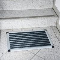 Zerbino per esterno in alluminio nuovo