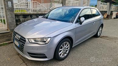Audi A3 1.6 TDI Attraction 110cv E6