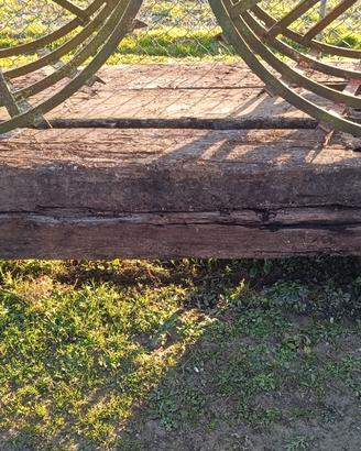 Traversine ferroviarie,pali in legno