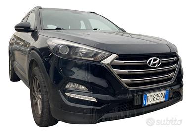 HYUNDAI Tucson 1.7 CRDi XPossible Tetto Navi Pel