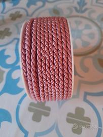 Cordoncino rosa nuovo