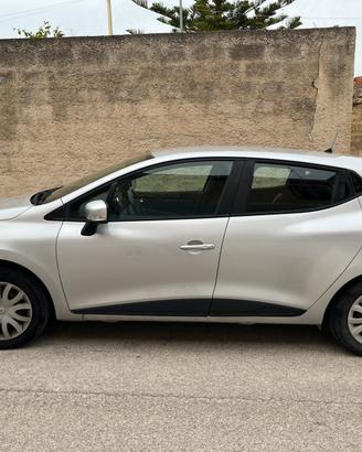 Cerchi e gomme clio