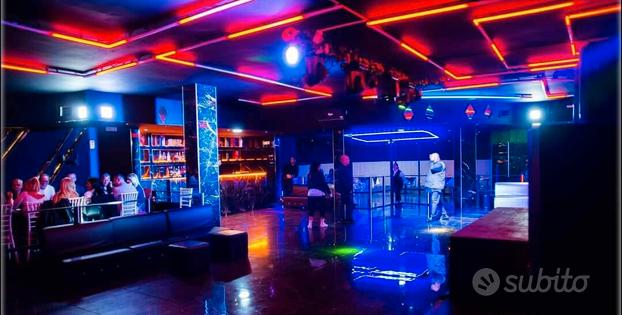 Locale per eventi e disco club con rooftop estivo