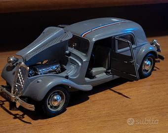 Modellino citroën burago 1938l