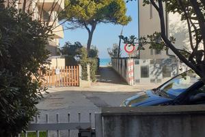 A 20 passi dal mare e dalla pineta.Fino a 8 posti