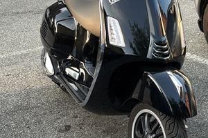 Vespa gts 300