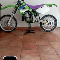 Kawasaki KXE 250 2 tempi targata 