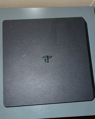 Playstation 4 + alcuni videogiochi