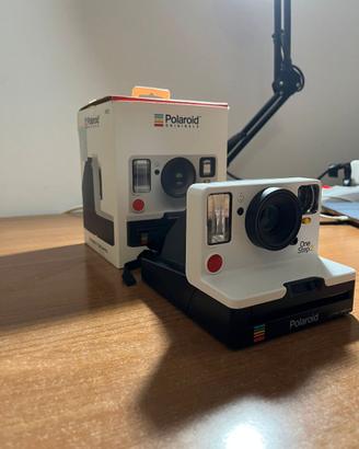 Polaroid OneStep 2 i-Type Camera