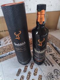 Bottiglia whisky glenfiddich