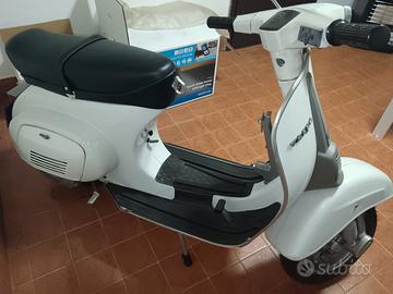 Piaggio Vespa 50 Special (V5B3) - 1981