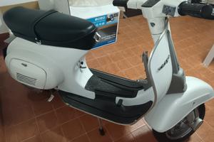 Piaggio Vespa 50 Special (V5B3) - 1981