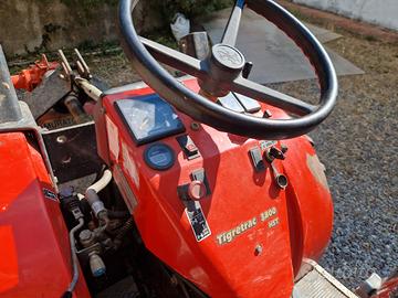 Trattore Carraro 3800 HST + Trincia