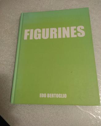 libro fotografico figurines