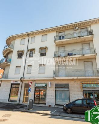 3 LOCALI CON CANTINA