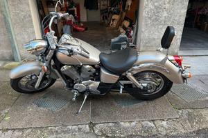 Honda shadow 750
