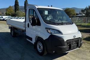 0451 NOLEGGIO FURGONE TOYOTA NUOVO