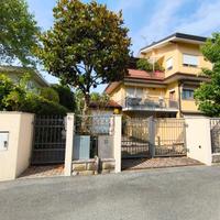 Attico con garage ed ascensore privato