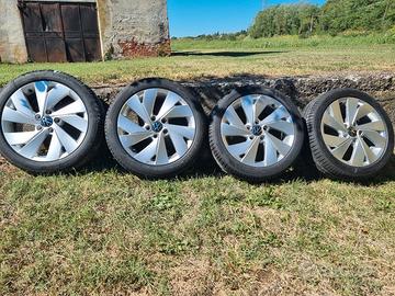 CERCHI ORIGINALI VOLKSWAGEN 17”+PIRELLI 225/45 R17