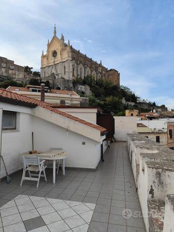 Gaeta medievale attico super panoramico vista mare