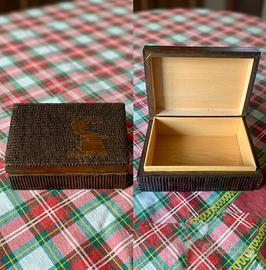 Scatola Vintage in Legno Intagliato Varsavia