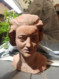 scultura fatta a mano