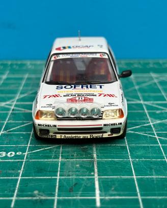 Fari supplementari per Peugeot 205 Gti 1:43