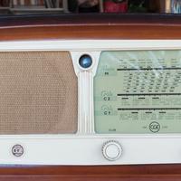 Radio d'epoca CGE a valvole