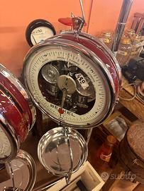 Bilancia Berkel sospesa rossa restaurata