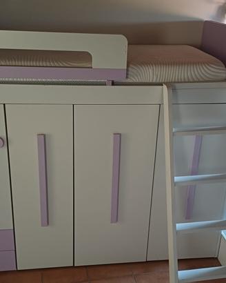 Letto singolo salvaspazio con armadi