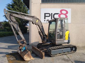 Miniescavatore Volvo ECR48C