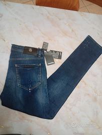 Jeans Dsquared2 nuovo con cartellino taglia 44