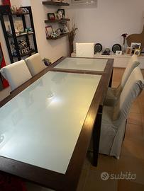 elegante tavolo da pranzo in legno massello,