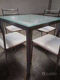 Tavolo cucina in vetro  con 4 sedie