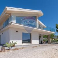 Porzione di villa - Piana degli Albanesi