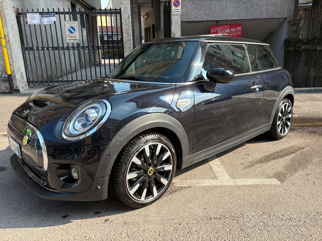MINI Mini Cooper AE(J01)