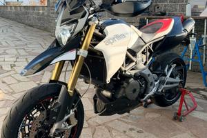 Aprilia Dorsoduro 750