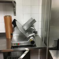 Affettatrice professionale, lama 35 cm