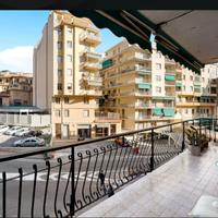 Trilocale a 200 metri da centro e mare