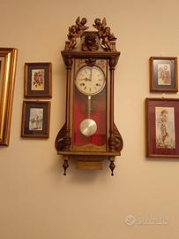 Orologio a pendolo da parete