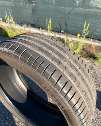 Pirelli PZero estive 245/40R19