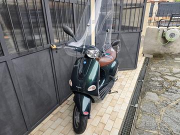PIAGGIO VESPA ET4 150