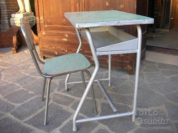 Banco e sedia scolastico