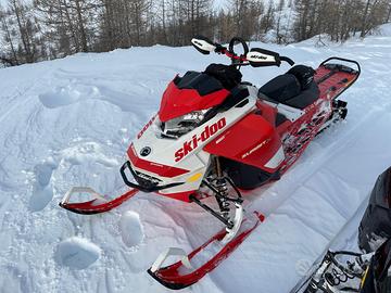 Motoslitta Skidoo Summit Expert 850 anno 2020