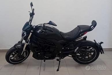 Benelli 502 C BENELLI 2022